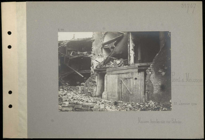 Pont-à-Mousson. Maison bombardée rue Fabvier