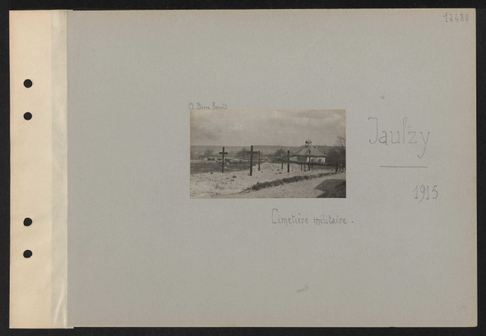 Jaulzy. Cimetière militaire