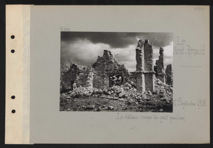 Le Mont-Renaud. Le château : ruines du petit pavillon