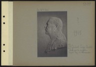 S.l. Lieutenant général belge Drubel. Buste par le sculpteur sergent Eugène de Bremaecker