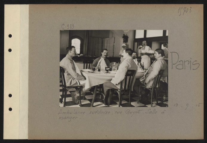 Paris. Ambulance suédoise, rue Guyot. Salle à manger