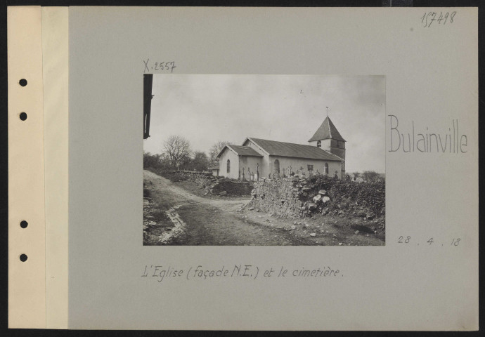 Bulainville. L'église (façade nord-est) et le cimetière