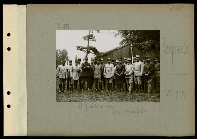 Rexpoëde. Quartier général de la 1ère armée. Groupe d'officiers d'état-major