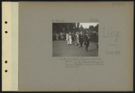 Liège. Visite des souverains belges et du président Poincaré. En tête le président Poincaré et la reine Elisabeth ; derrière, le roi Albert et Mme Poincaré