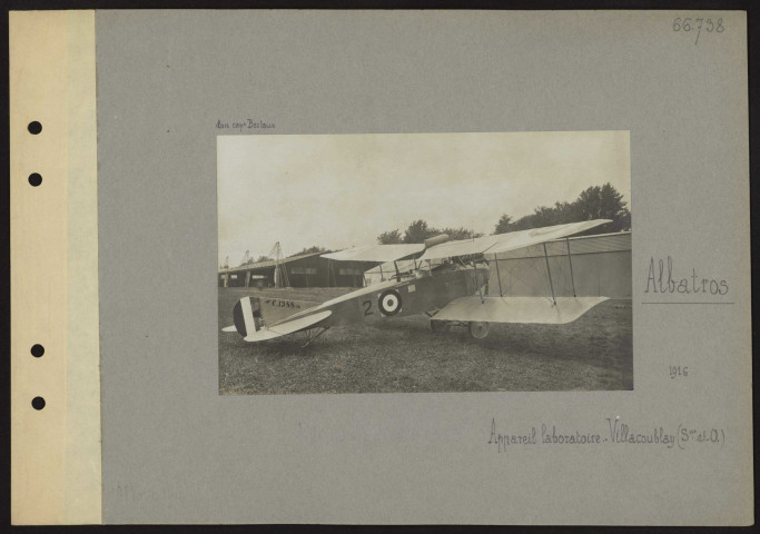 Villacoublay (Seine et Oise). Albatros. Appareil laboratoire