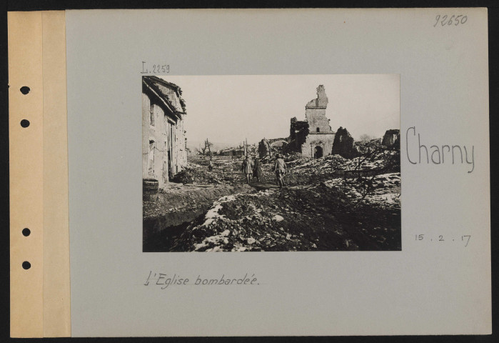 Charny. L'église bombardée