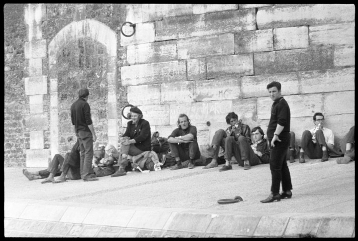 Scènes de rue à Paris, les bords de Seine