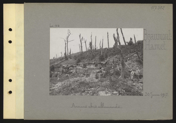 Beaumont-Hamel (près). Anciens abris allemands