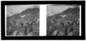 [Paysage alpin. Chasseurs alpins. Canons]