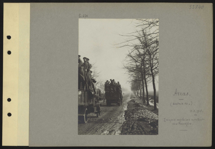 Arras (secteur de). Troupes anglaises montant aux tranchées