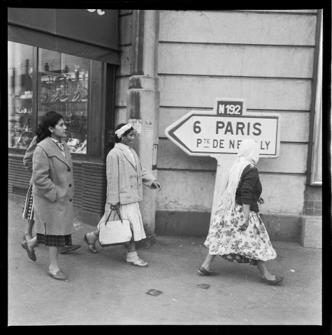 Des femmes algériennes dans la rue