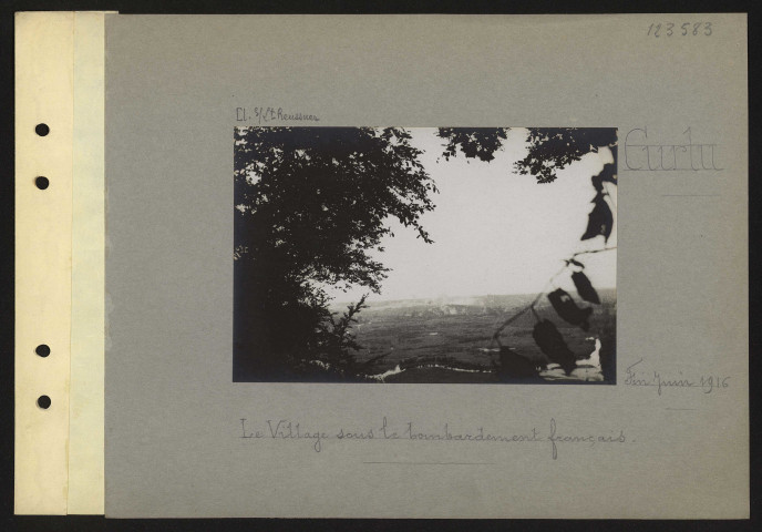 Curlu. Le village sous le bombardement français