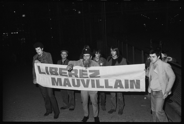 Mouna Aguigui défendant la libération de Guy Mauvillain