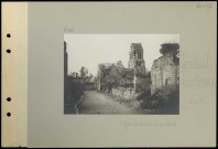 Verneuil-Courtonne. L'église bombardée et ses abords