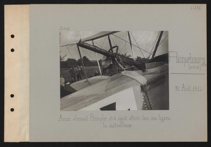 Ricquebourg (près de). Avion allemand Rumpler numéro 4 ayant atterri dans nos lignes : la mitrailleuse