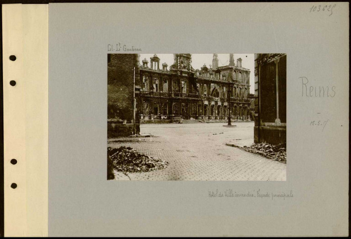 Reims. Hôtel de ville incendié. Façade principale