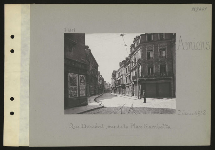Amiens. Rue Duméril, vue de la place Gambetta