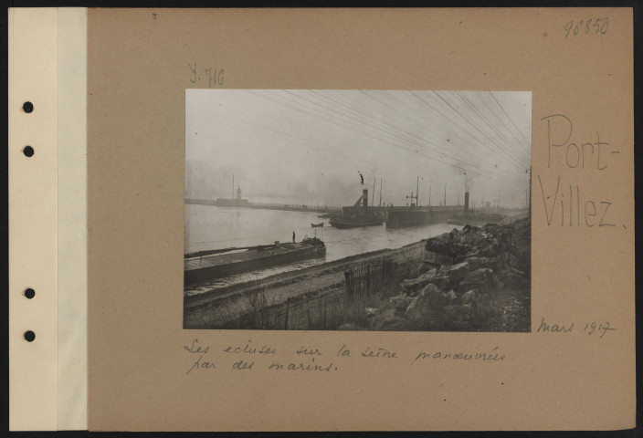 Port-Villiez. Les écluses sur la Seine manœuvrées par des marins