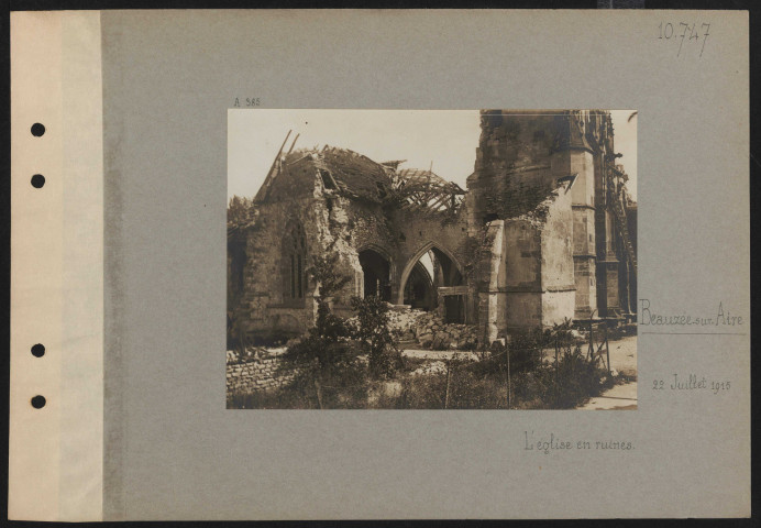 Beauzée-sur-Aire. L'église en ruines