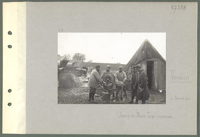 Verdun. Champs de Mars. Forge improvisée