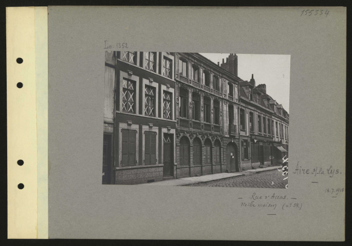 Aire-sur-la-Lys. Rue d'Arras. Vieille maison (n° 54)