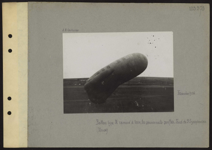 Fond de Saint-Symphorien (Meuse). Ballon type M ramené à terre, les gouvernails gonflés