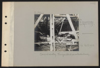 Esquennoy. Camp d'aviation. Hangar détruit par une bombe d'avion