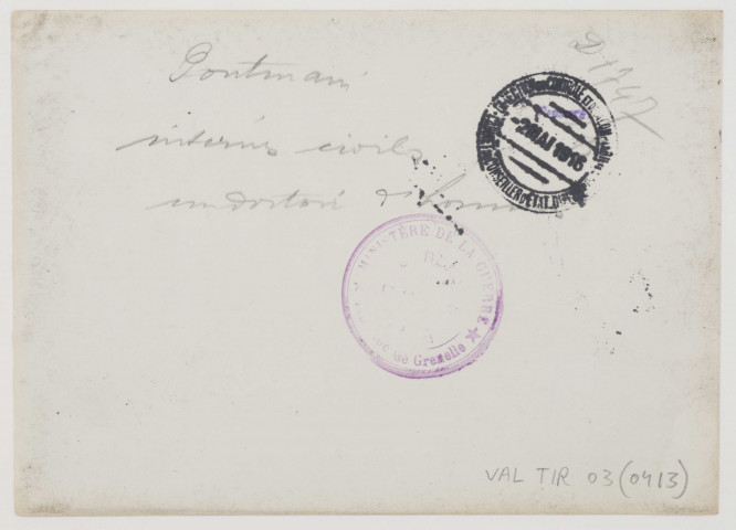 Pontmain. Internés civils. Un dortoir des hommes