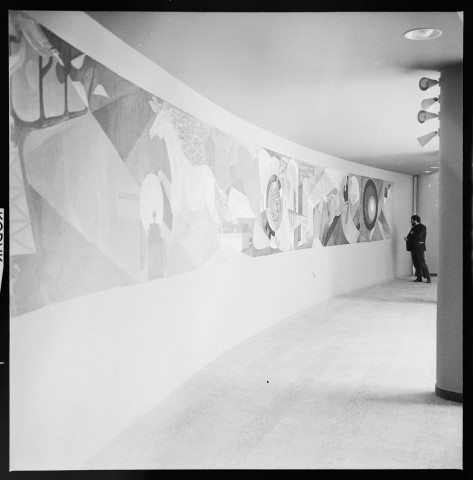 Reportage hétéroclite: photographies de l'école de Maison Carrée, d'une institution culturelle et de Révolution africaine