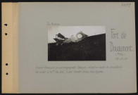 Fort de Douaumont (près). Avion français qui accompagnait l'attaque ; obligé à cause du brouillard de voler à 10 m du sol ; il est tombé dans nos lignes
