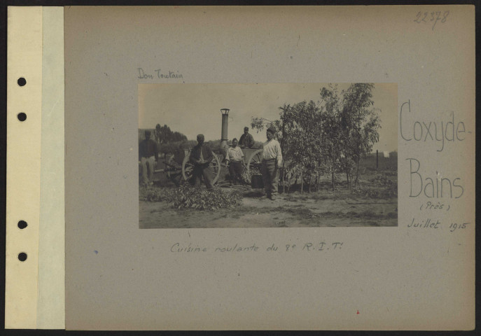 Coxyde-Bains (près). Cuisine roulante du 8e RIT