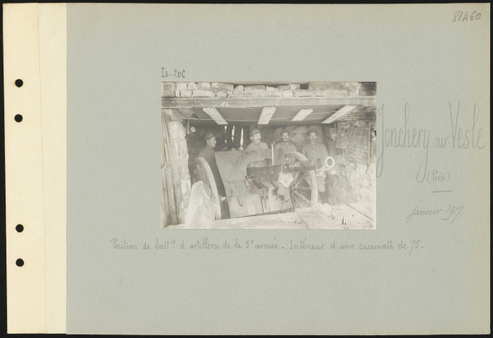 Jonchery-sur-Vesle (près). Position de batterie d'artillerie de la 5e armée. Intérieur d'une casemate de 75