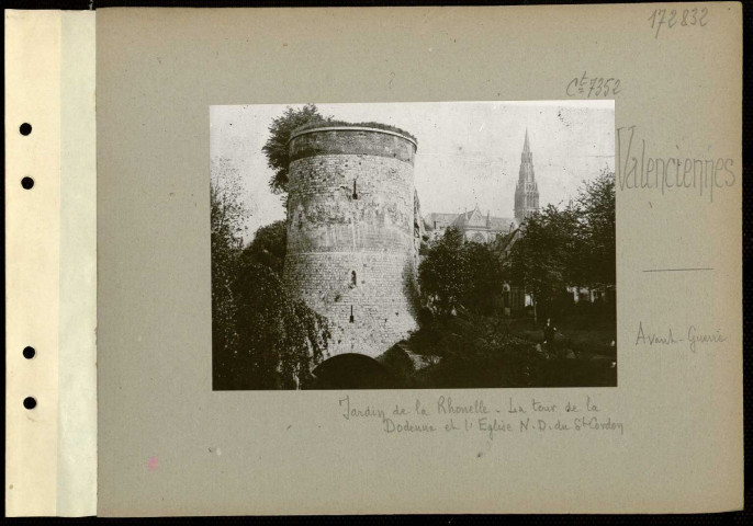 Valenciennes. Jardin de la Rhonelle. La tour de la Dodenne et l'église Notre-Dame-du-Saint-Cordon