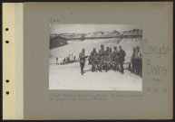 Coxyde-Bains (près). Camp Bador dans les dunes. Baraquements et groupe de sous-officiers