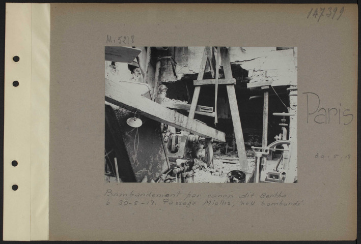 Paris. Bombardement par canon dit Bertha le 30-5-18. Passage Miollis, numéro 4 bombardé