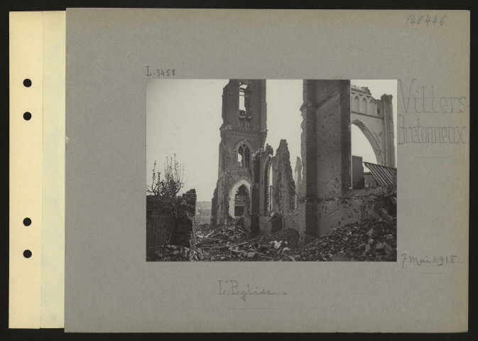 Villers-Bretonneux. L'église