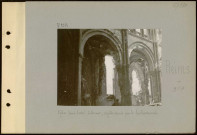 Reims. Eglise Saint-André. Intérieur ; dégâts causés par le bombardement
