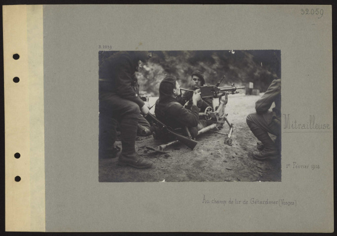 Gérardmer (Vosges). Mitrailleuse au champ de tir