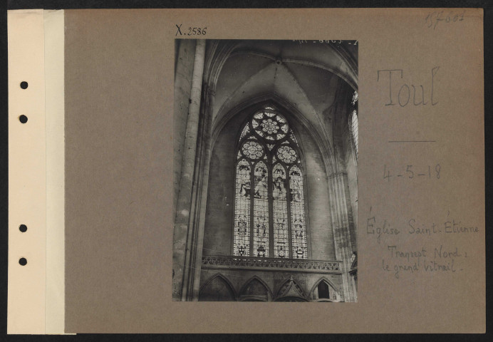 Toul. Église Saint-Étienne. Transept nord : le grand vitrail