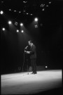 La « Nuit des droits civiques » au Palais des Sports : discours d'Yves Montand, concert d'Harry Belafonte