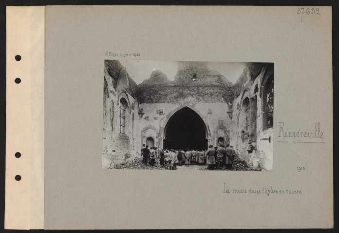 Réméréville. La messe dans l'église en ruines