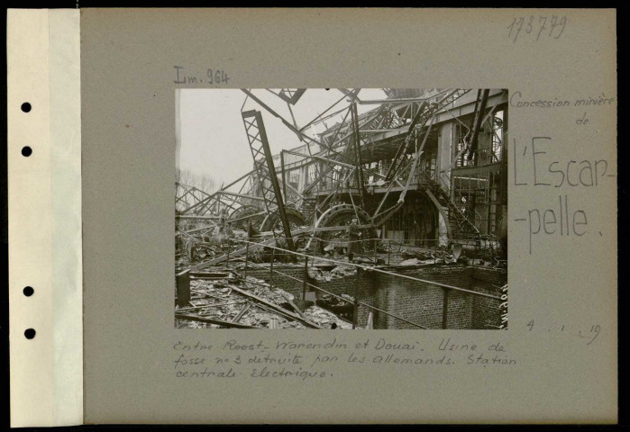 L'Escarpelle (Concession minière de). Entre Roost-Warendin et Douai. Usine de fosse numéro 3 détruite par les Allemands. Station centrale électrique