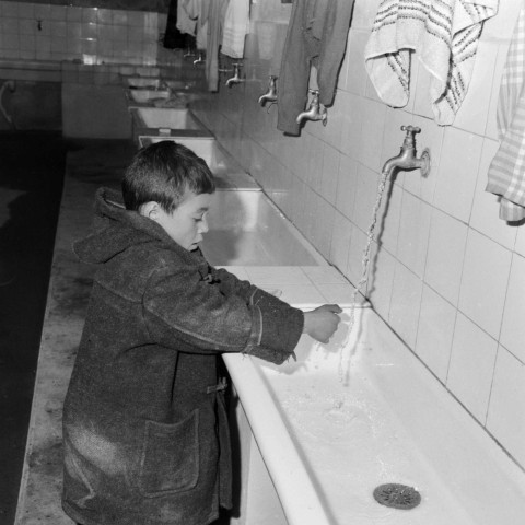 Orphelinat des enfants des Chouhadas (martyrs de la guerre d'Indépendance). 1