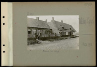 Wallon-Cappel. Maisons du village