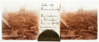 Un cadavre de tirailleur tué en mai 1915 et reconnu en octobre 1915