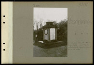 Valenciennes. Cimetière Saint-Roch. Cimetière militaire allemand. Monument aux morts