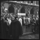 Manifestation de la PS, de l'AP et des HP à l'Opéra pour un reclassement du personnel ouvrier sans allongement de carrière