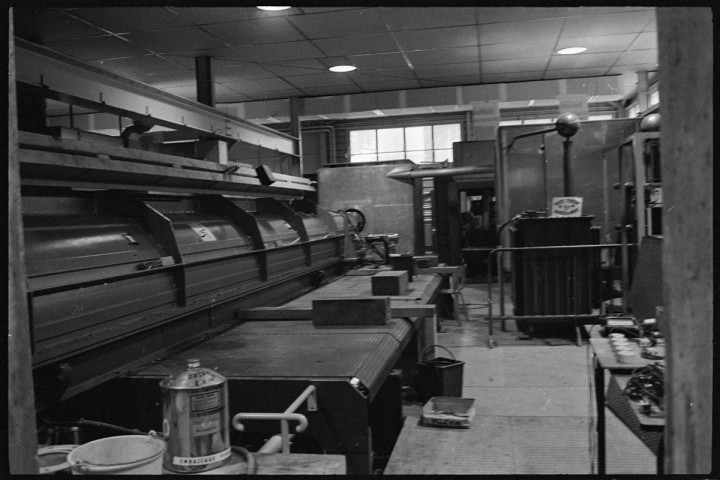 Institut de physique nucléaire. Institut de géologie en grève