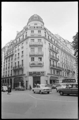 Mai 1968 : conférence de Jean-Paul Sartre, manifestation à la gare de Lyon