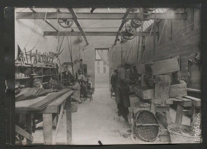 Fabrication de peignes, maison Billon et maison Paturel